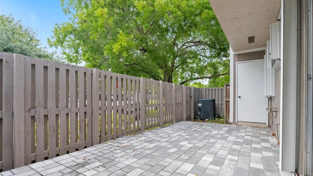 570 Woodgate Circle #A Sunrise, FL 33326