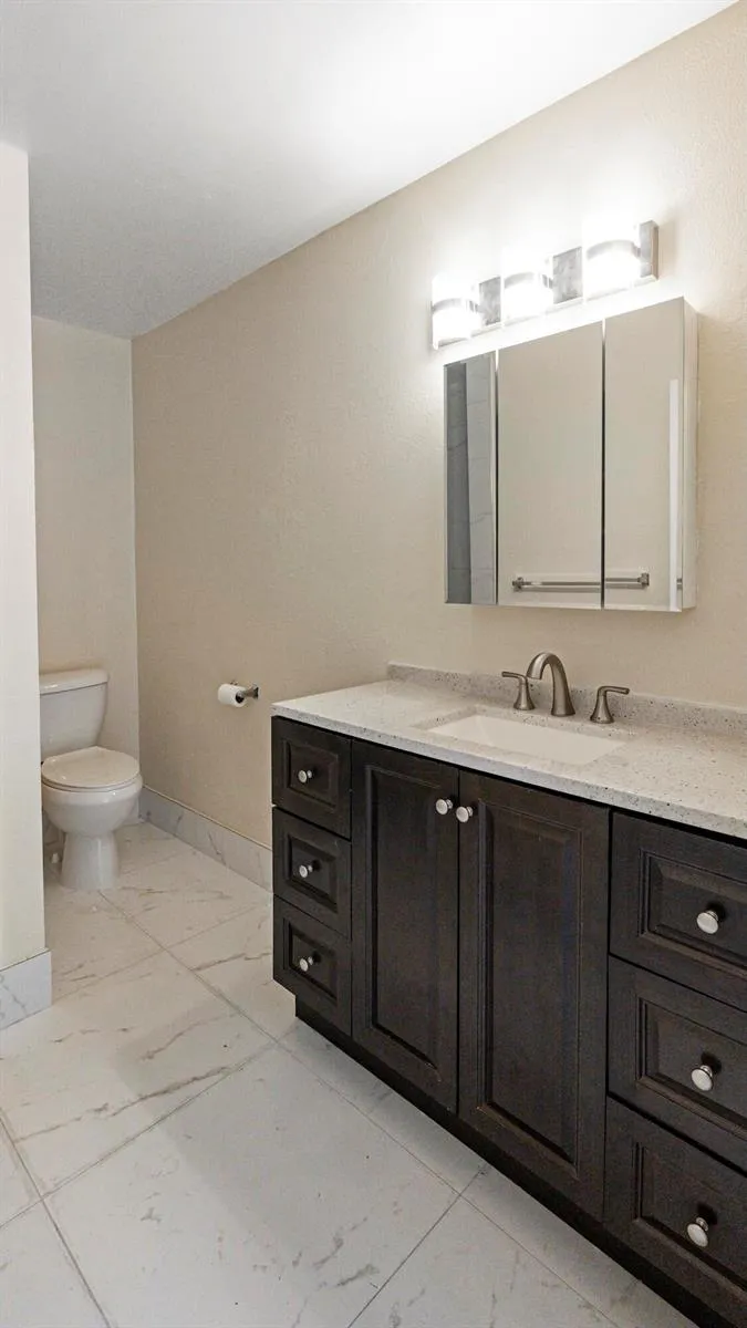 570 Woodgate Circle #A Sunrise, FL 33326