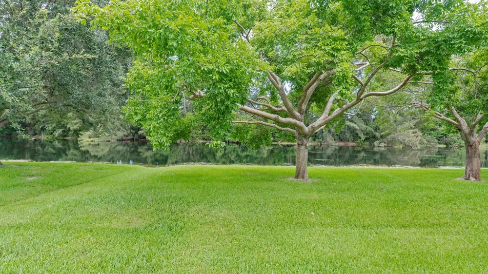 570 Woodgate Circle #A Sunrise, FL 33326