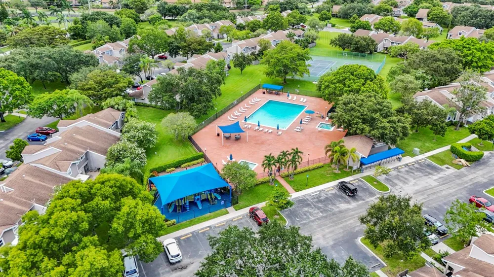 570 Woodgate Circle #A Sunrise, FL 33326