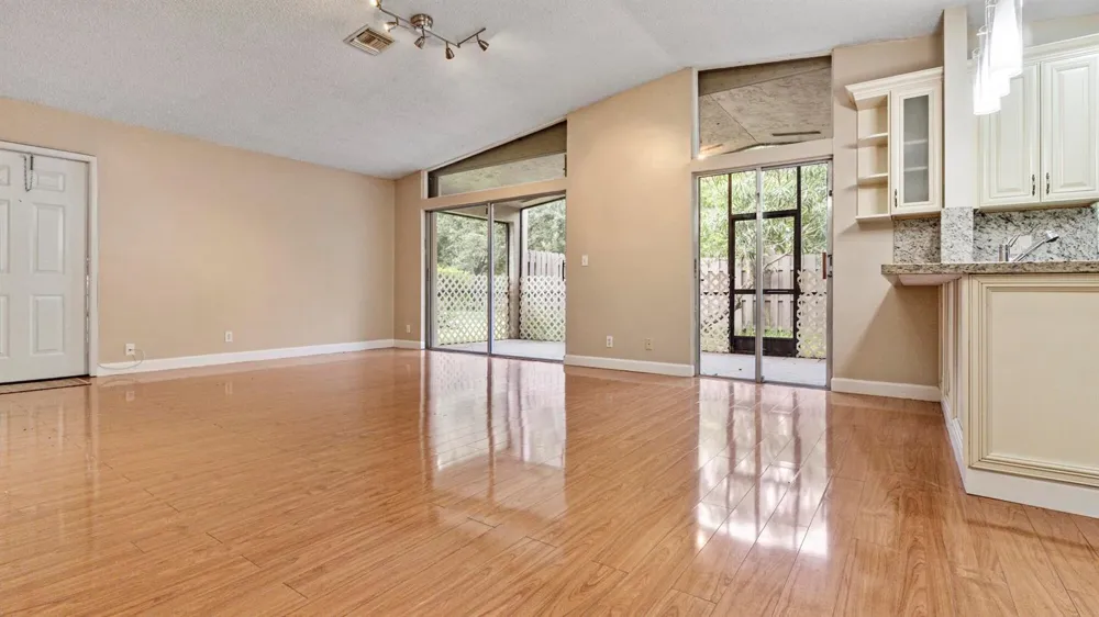570 Woodgate Circle #A Sunrise, FL 33326
