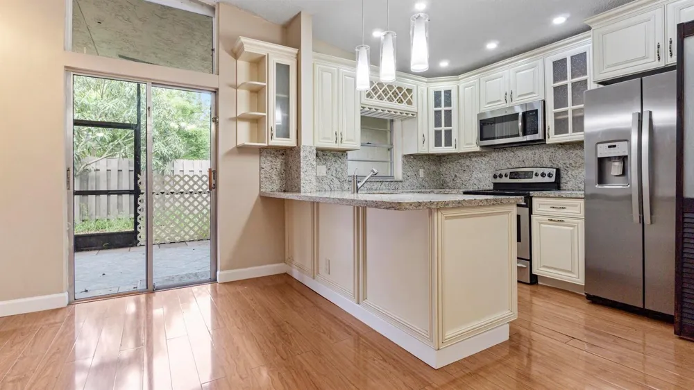 570 Woodgate Circle #A Sunrise, FL 33326