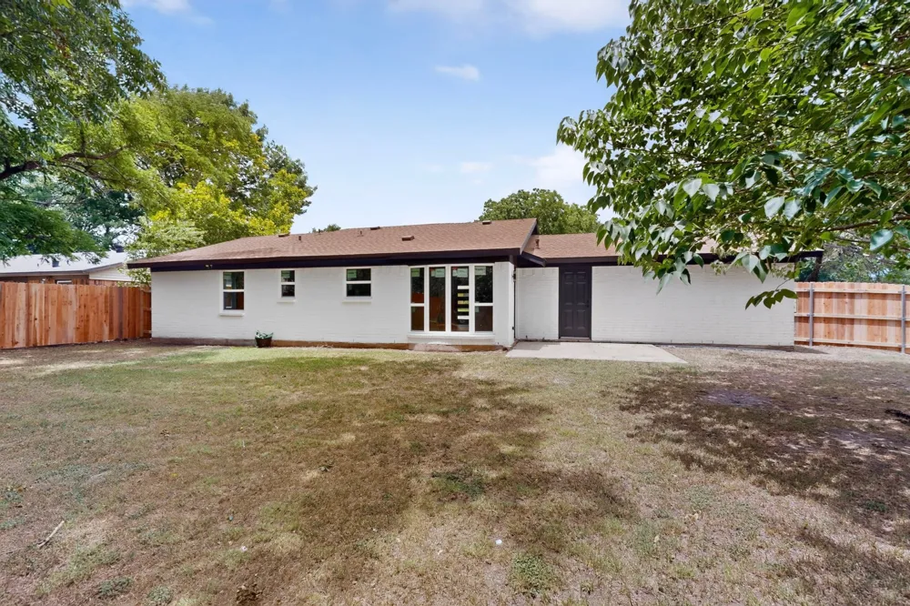 409 Opal Street Saginaw, TX 76179
