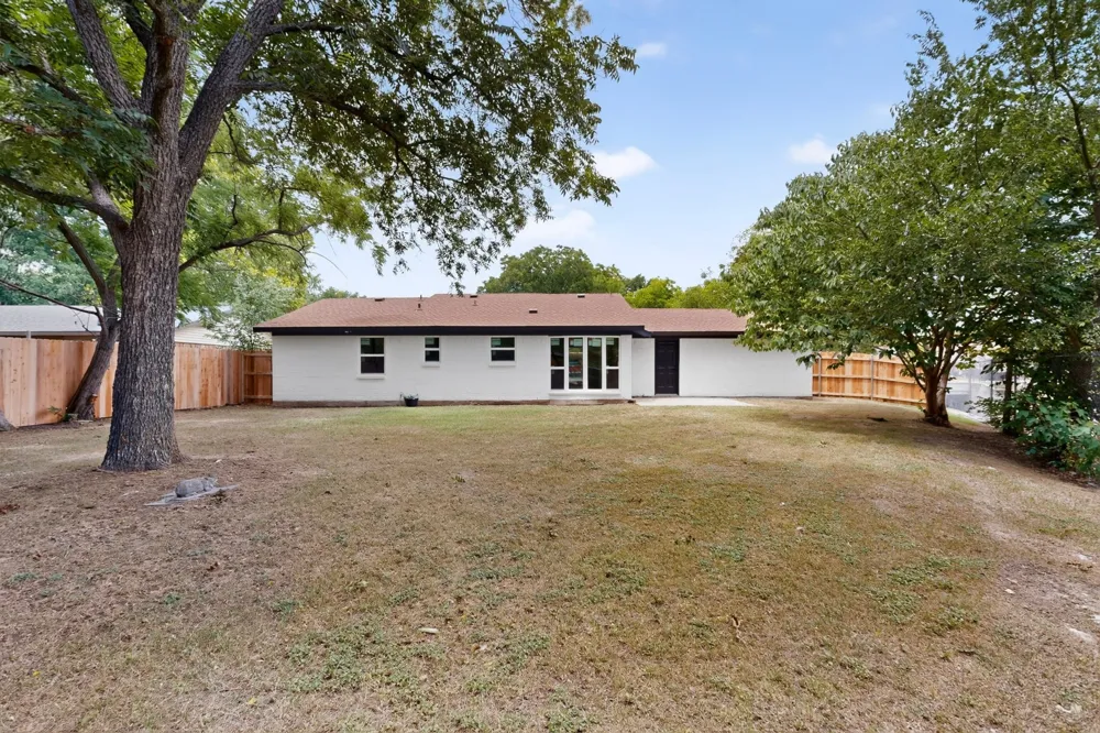 409 Opal Street Saginaw, TX 76179