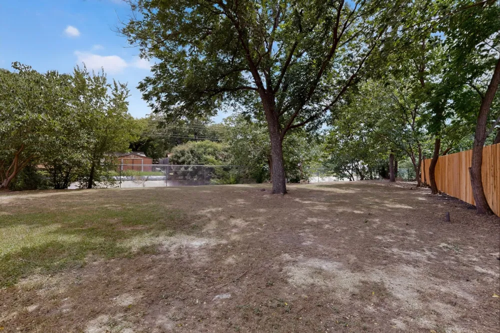 409 Opal Street Saginaw, TX 76179