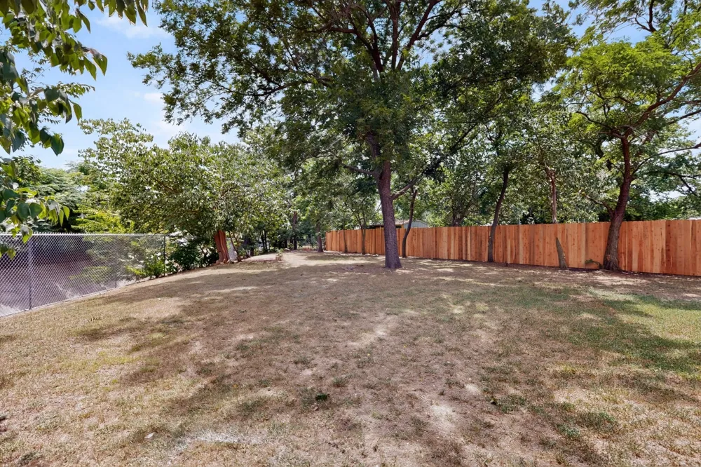 409 Opal Street Saginaw, TX 76179