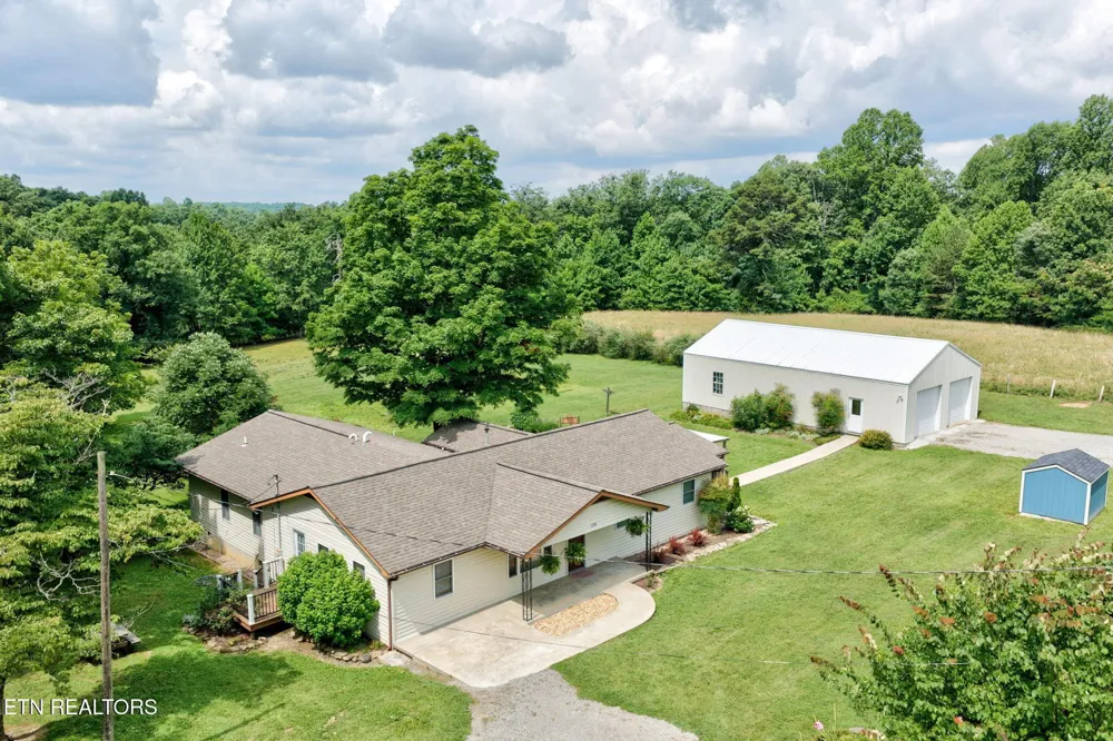129 Melton Lane Monterey, TN 38574