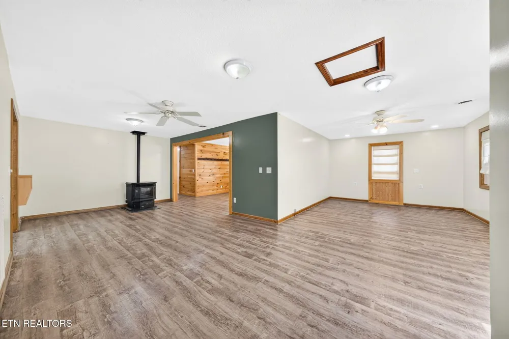129 Melton Lane Monterey, TN 38574