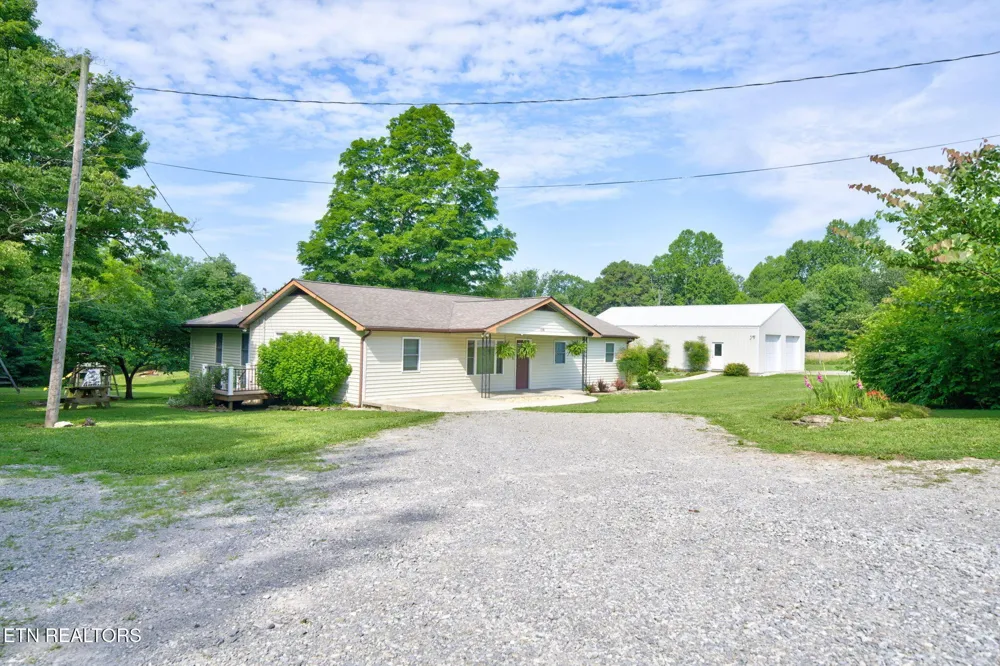 129 Melton Lane Monterey, TN 38574