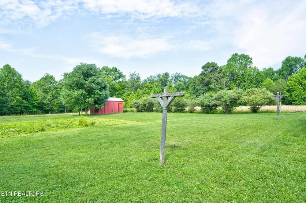 129 Melton Lane Monterey, TN 38574