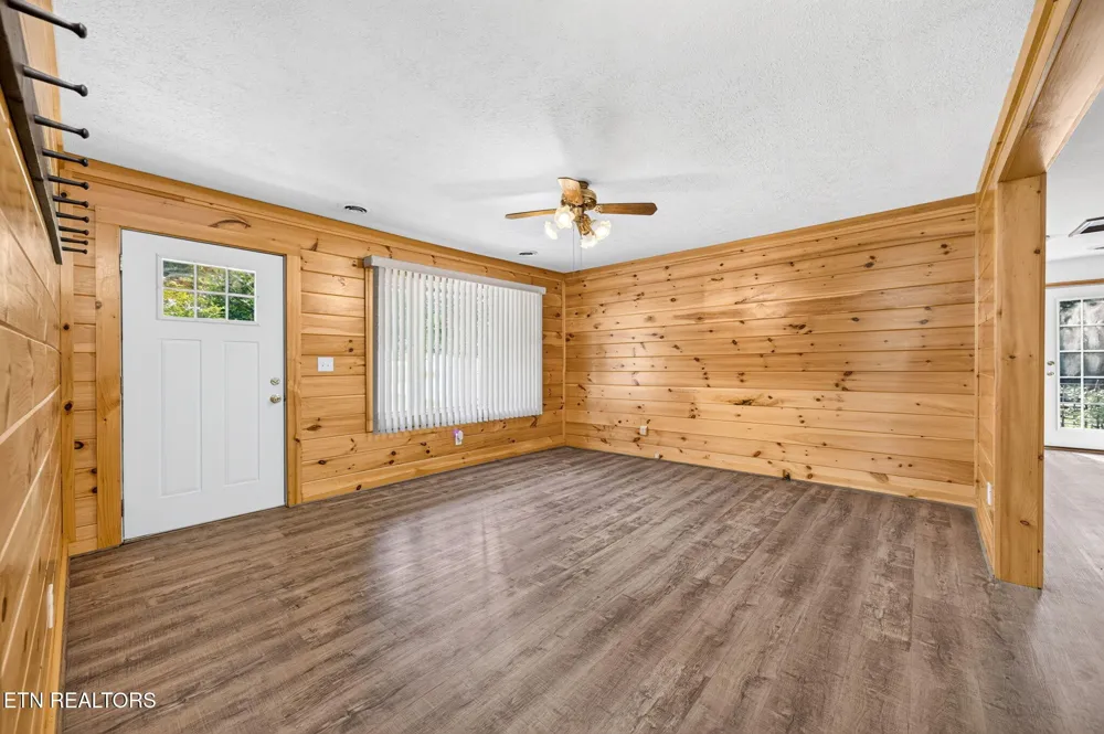 129 Melton Lane Monterey, TN 38574
