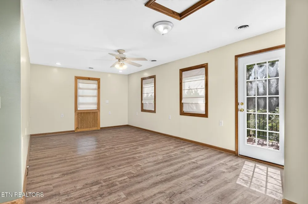 129 Melton Lane Monterey, TN 38574
