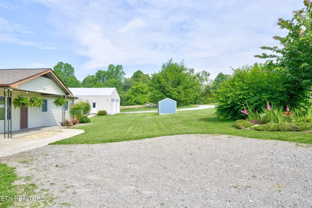 129 Melton Lane Monterey, TN 38574