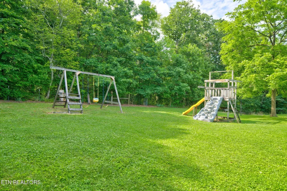 129 Melton Lane Monterey, TN 38574