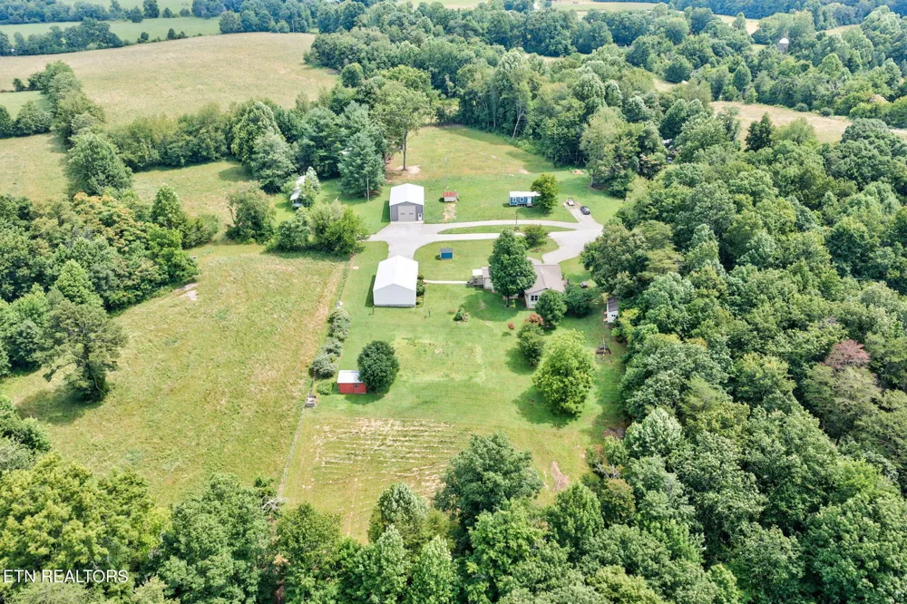 129 Melton Lane Monterey, TN 38574