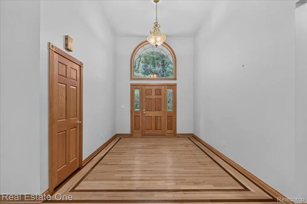 425 Courtney Road Addison Township, MI 48367