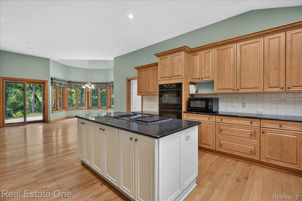 425 Courtney Road Addison Township, MI 48367