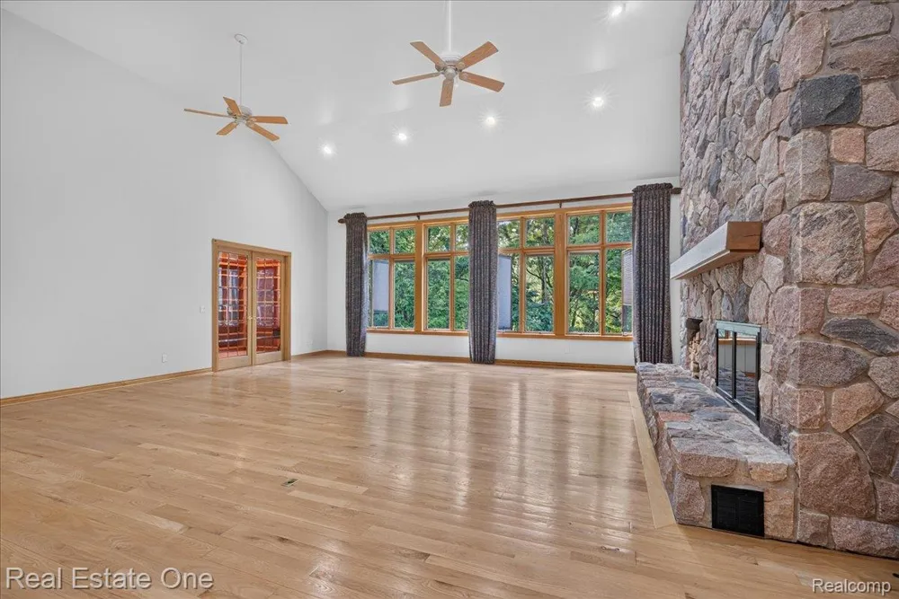 425 Courtney Road Addison Township, MI 48367