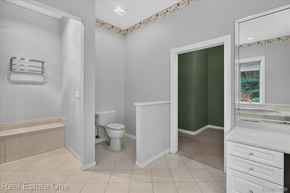 425 Courtney Road Addison Township, MI 48367