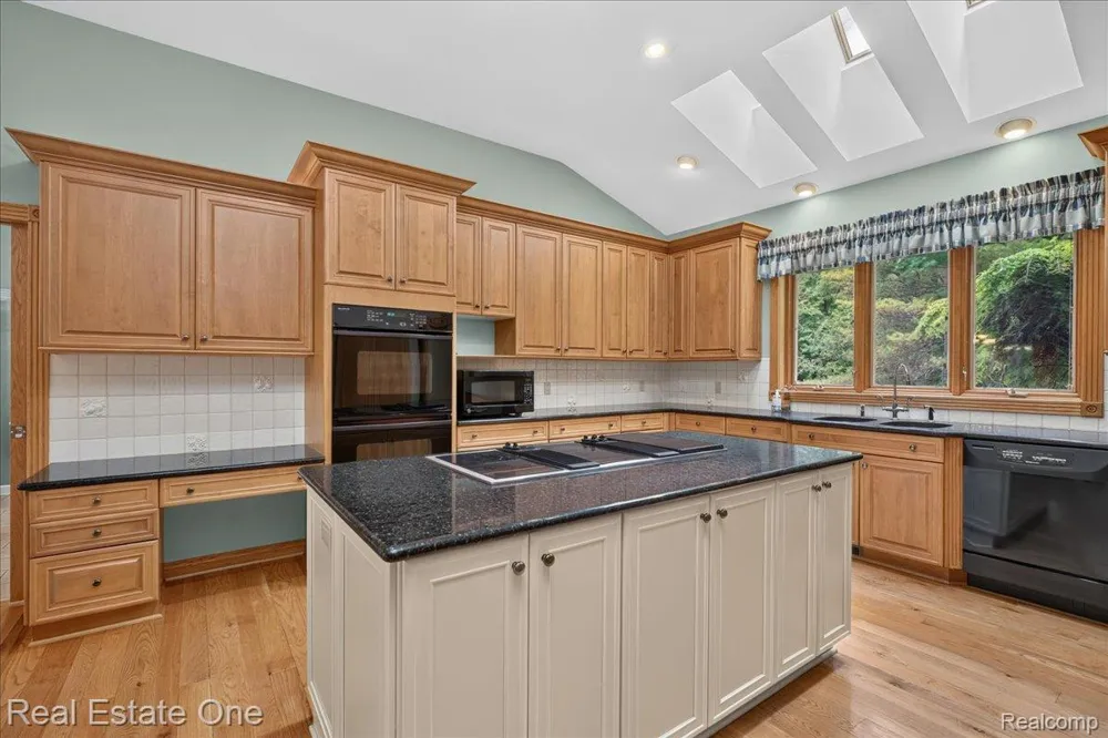 425 Courtney Road Addison Township, MI 48367