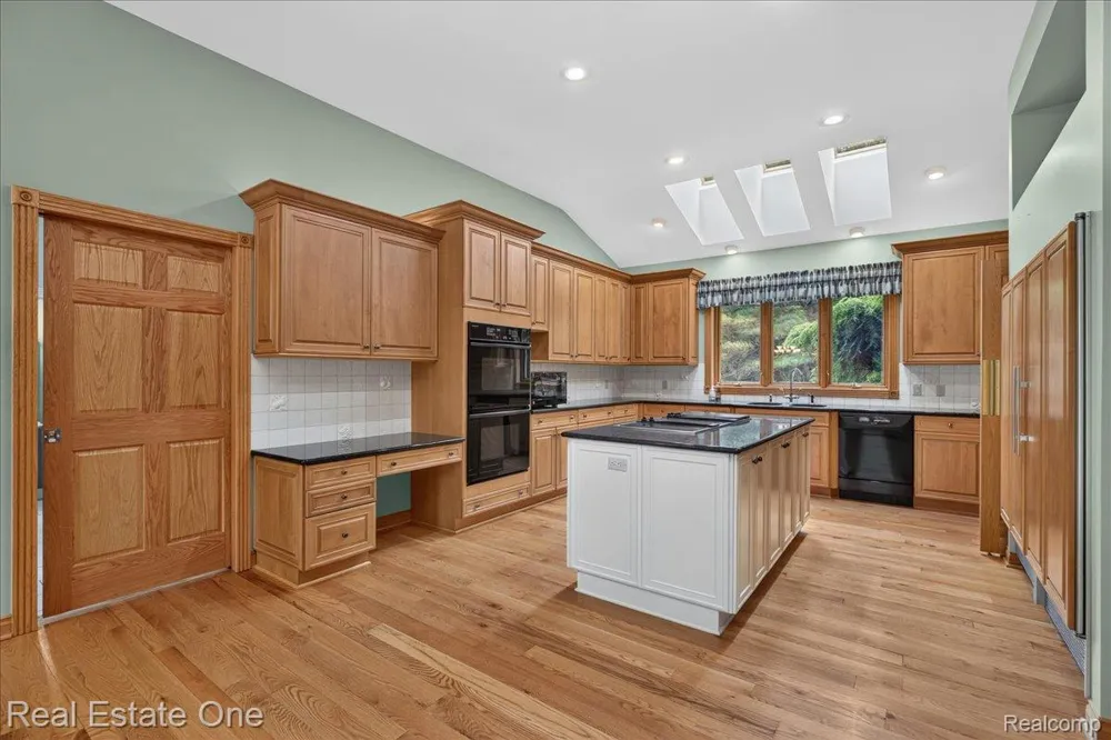 425 Courtney Road Addison Township, MI 48367