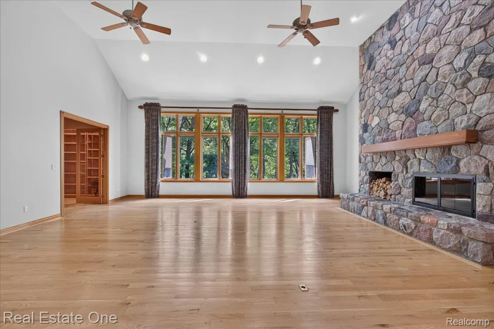 425 Courtney Road Addison Township, MI 48367