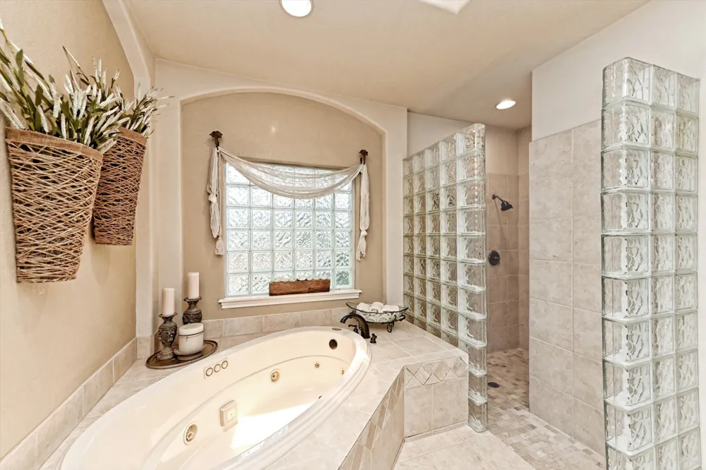 2405 Donner Path Round Rock, TX 78681