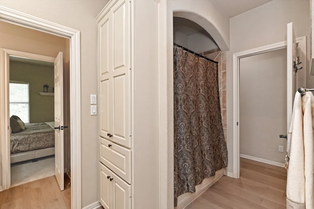2405 Donner Path Round Rock, TX 78681