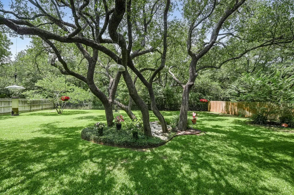 2405 Donner Path Round Rock, TX 78681