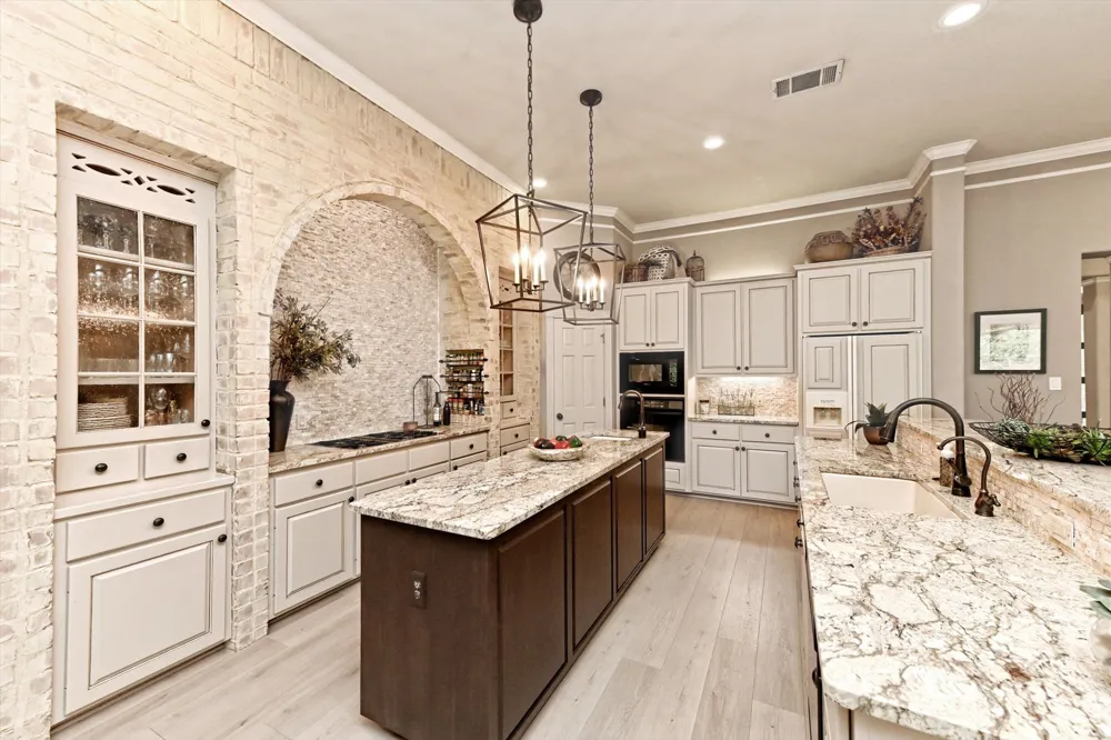 2405 Donner Path Round Rock, TX 78681