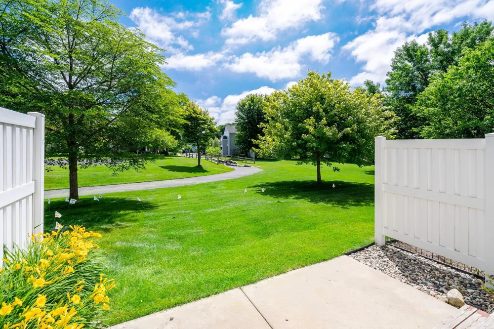 7772 Arboretum Village Circle Chanhassen, MN 55317