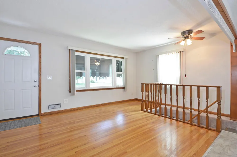 4639 Colorado Avenue Crystal, MN 55422