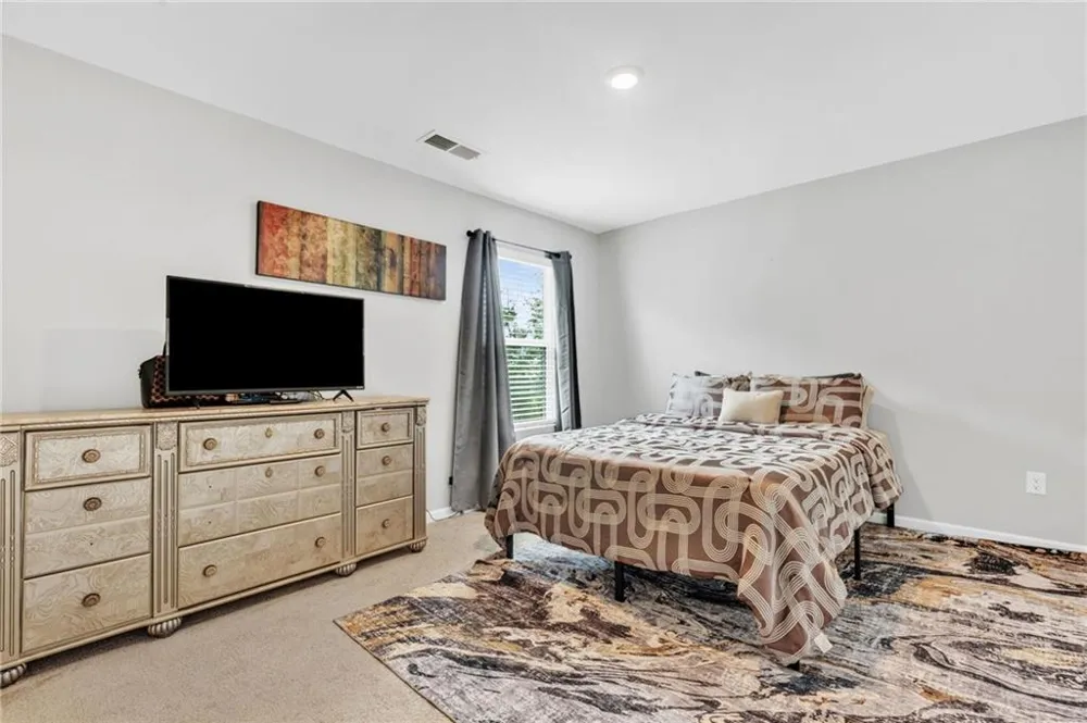 206 Graham Campbell Lane Statham, GA 30666
