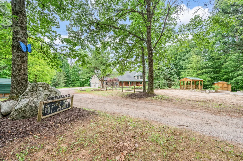 10810 Ingersoll Drive Reynolds Township, MI 49329