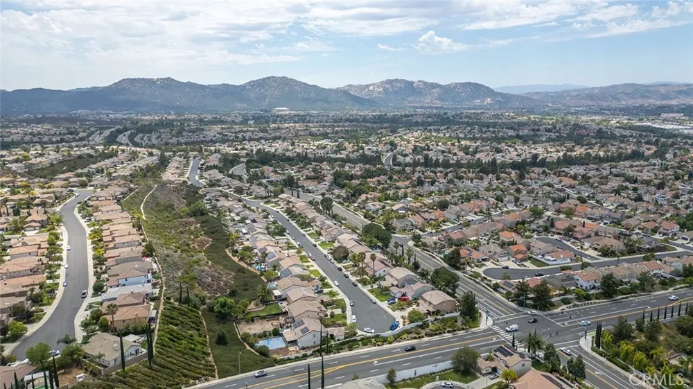 44713 Longfellow Avenue Temecula, CA 92592