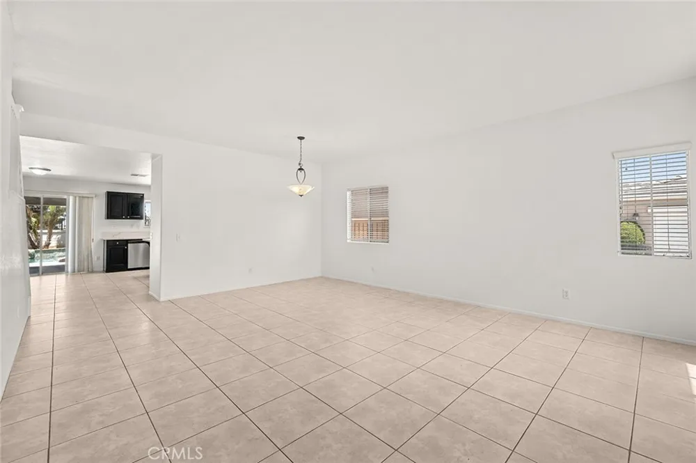 44713 Longfellow Avenue Temecula, CA 92592