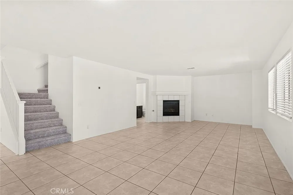 44713 Longfellow Avenue Temecula, CA 92592
