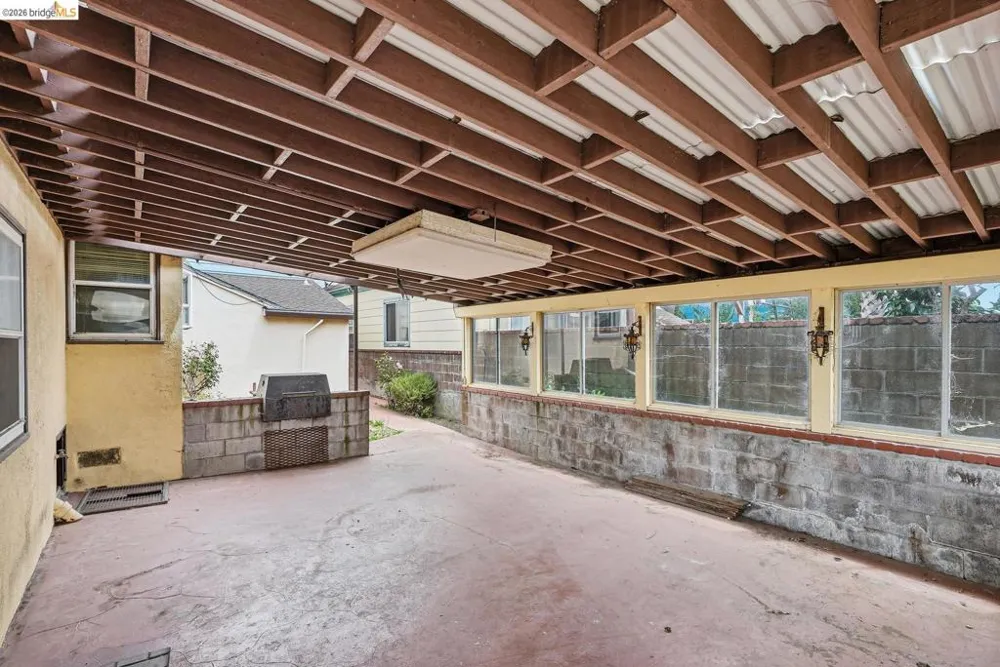 2364 Grant AVE Richmond, CA 94804