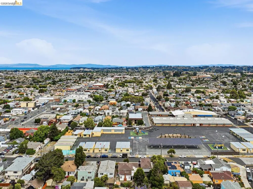 2364 Grant AVE Richmond, CA 94804