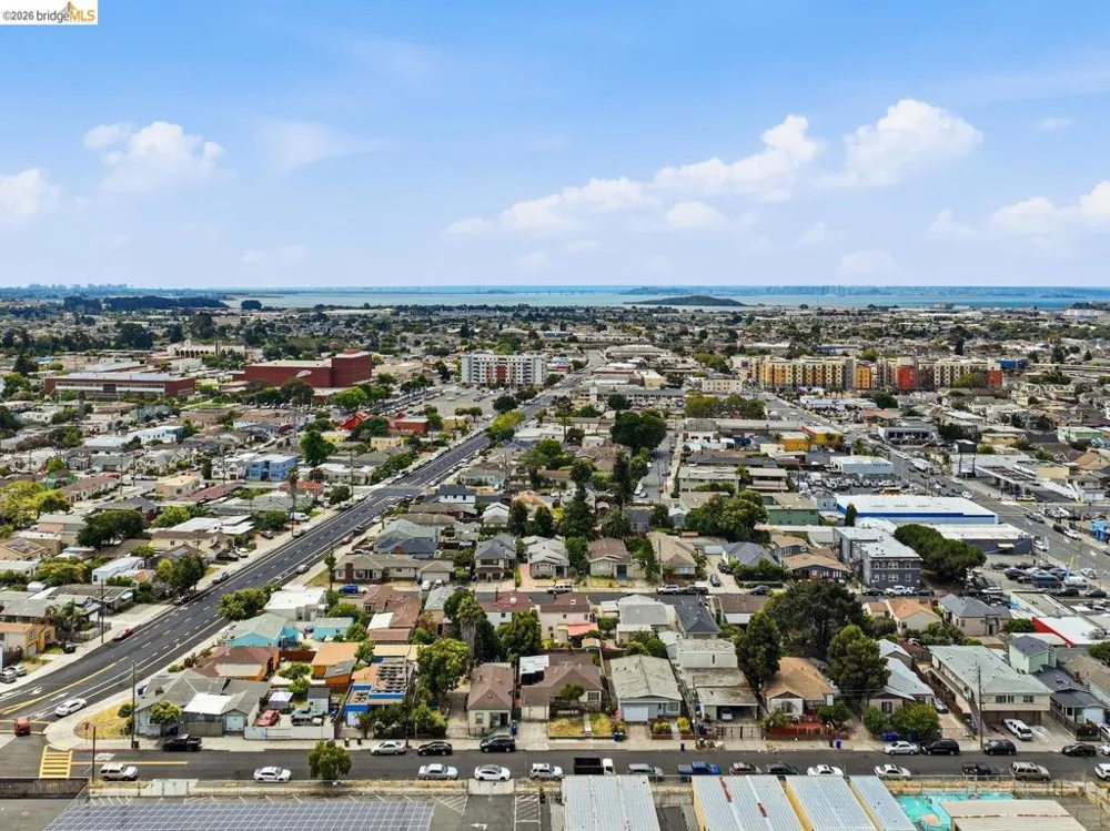 2364 Grant AVE Richmond, CA 94804