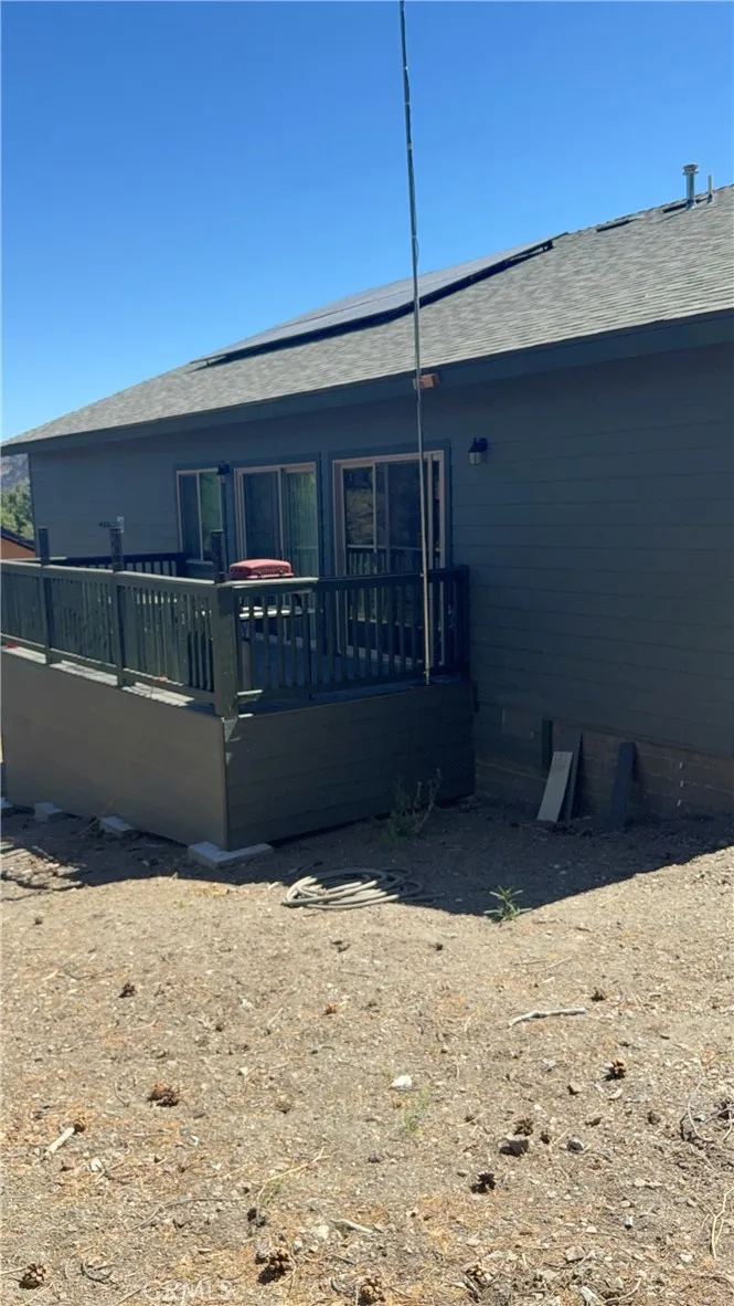 2405 Tirol Frazier Park, CA 93225