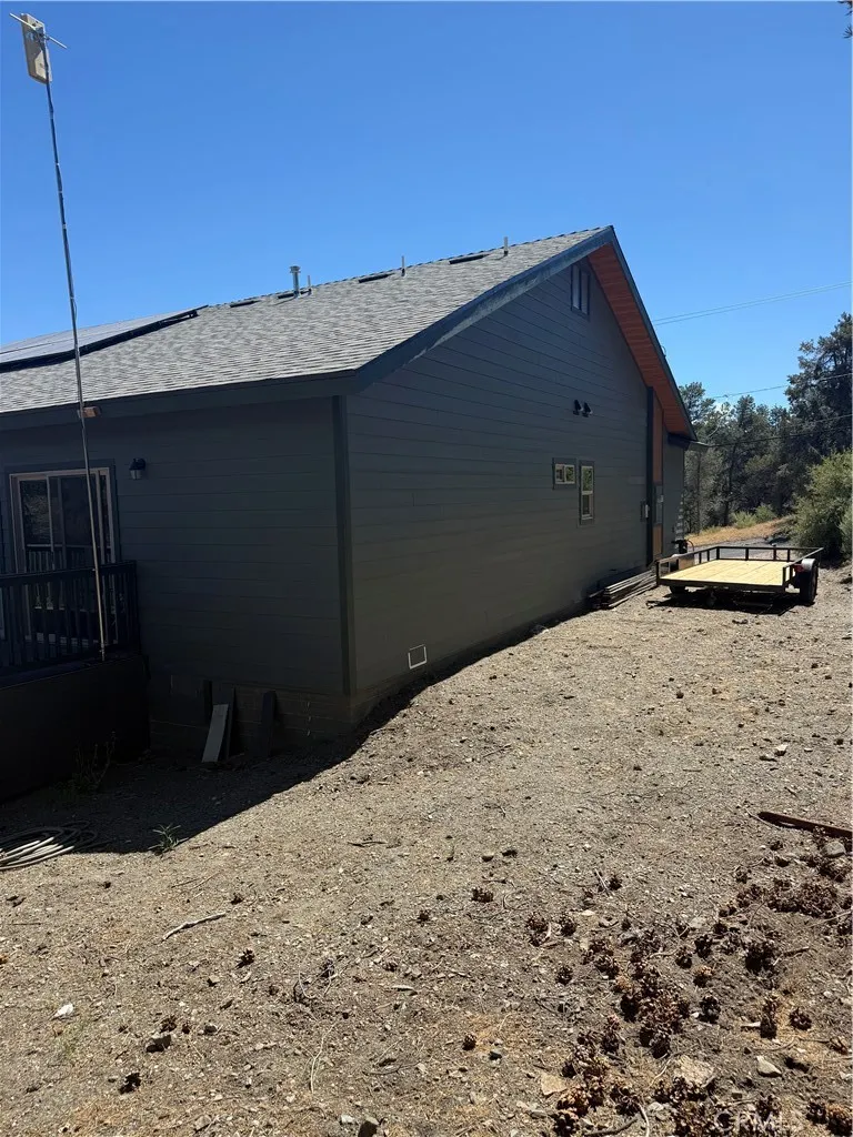 2405 Tirol Frazier Park, CA 93225