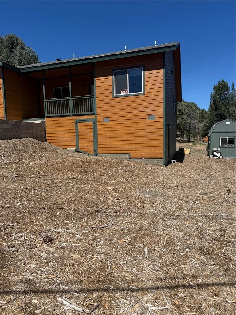 2405 Tirol Frazier Park, CA 93225