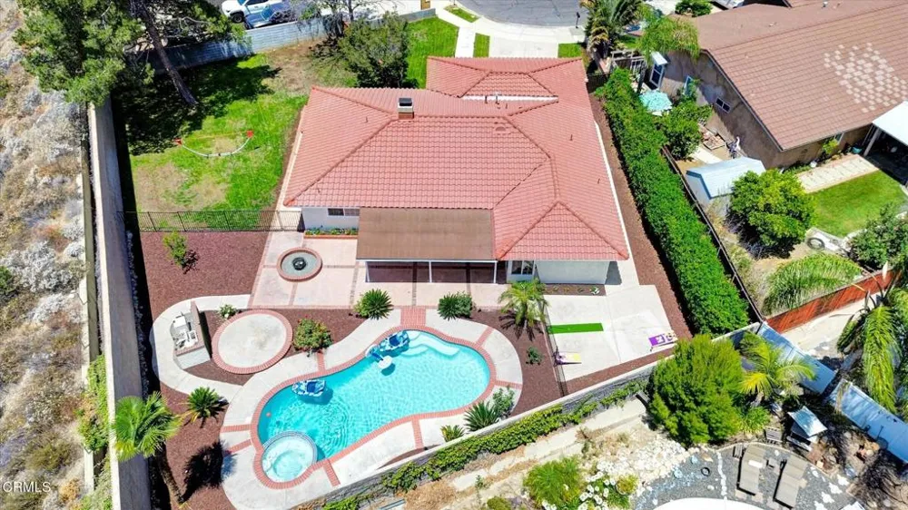 295 E Blue Mountain Way Claremont, CA 91711