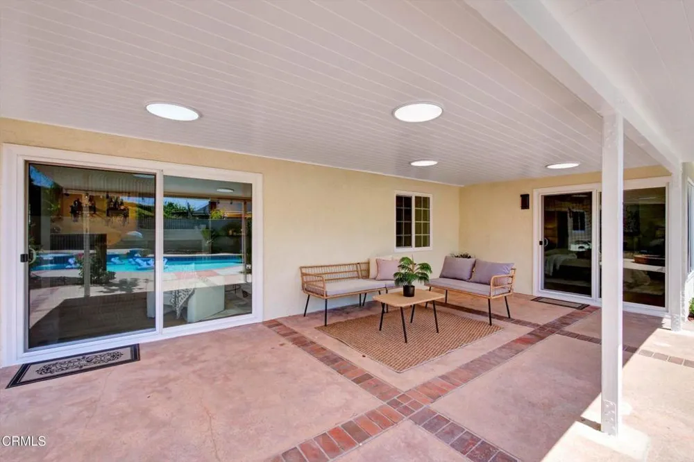 295 E Blue Mountain Way Claremont, CA 91711