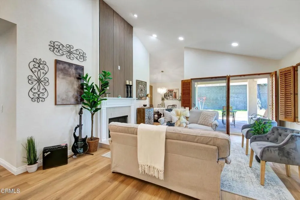295 E Blue Mountain Way Claremont, CA 91711
