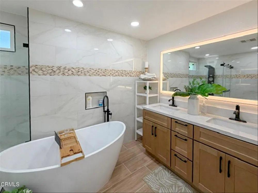 295 E Blue Mountain Way Claremont, CA 91711