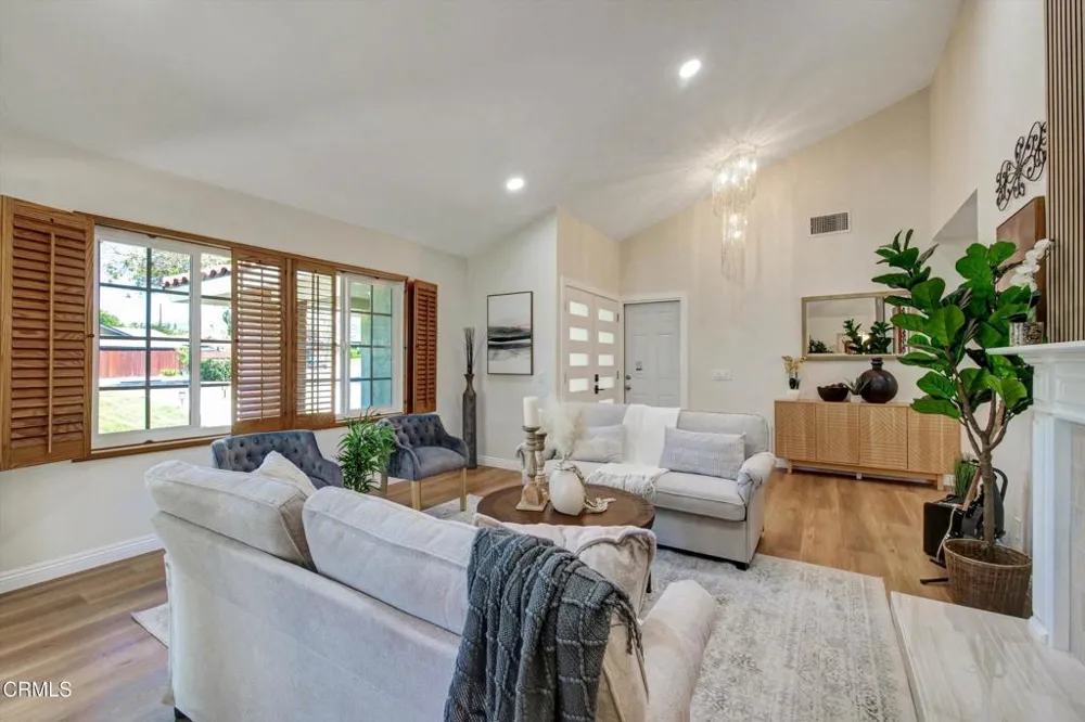 295 E Blue Mountain Way Claremont, CA 91711