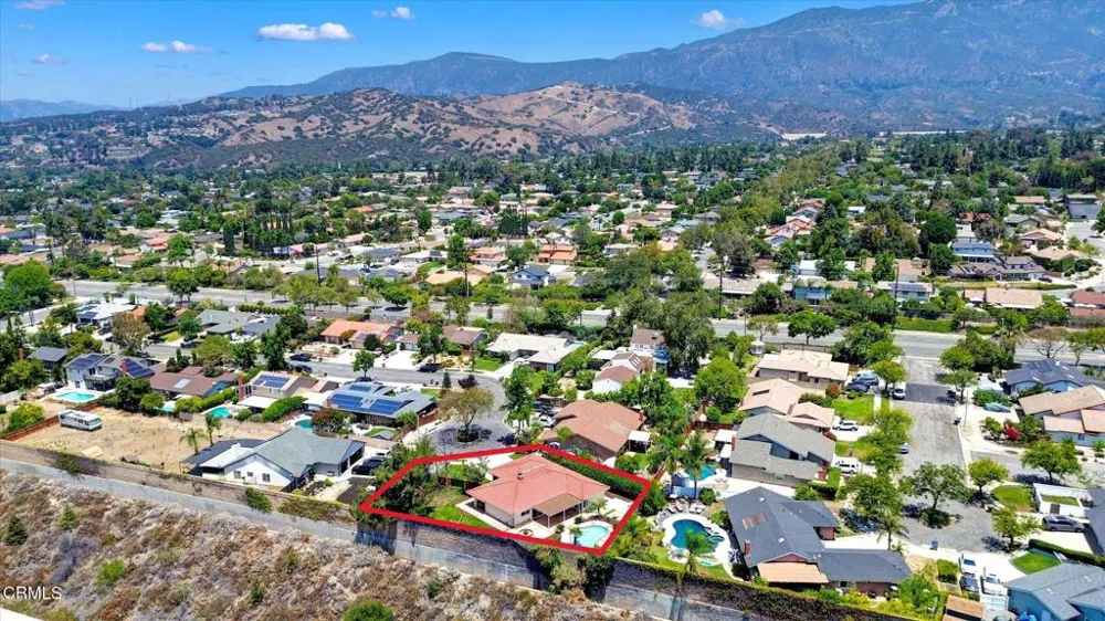 295 E Blue Mountain Way Claremont, CA 91711