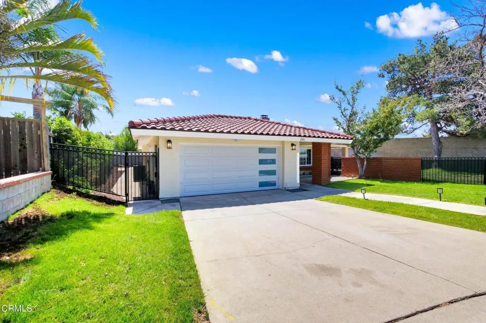295 E Blue Mountain Way Claremont, CA 91711